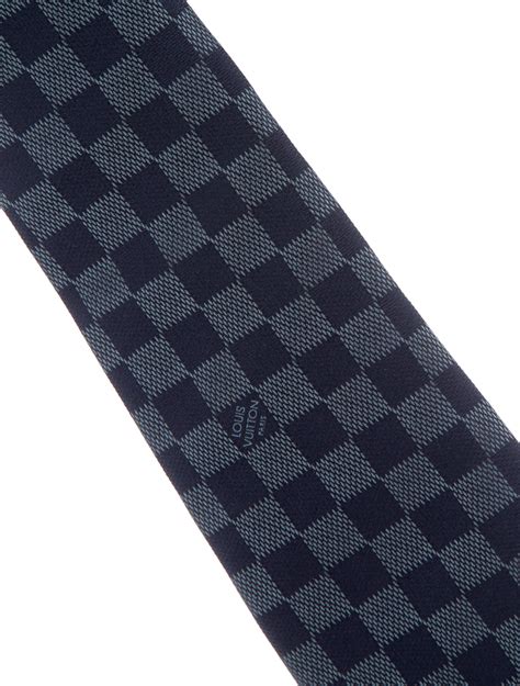 lv damier tie